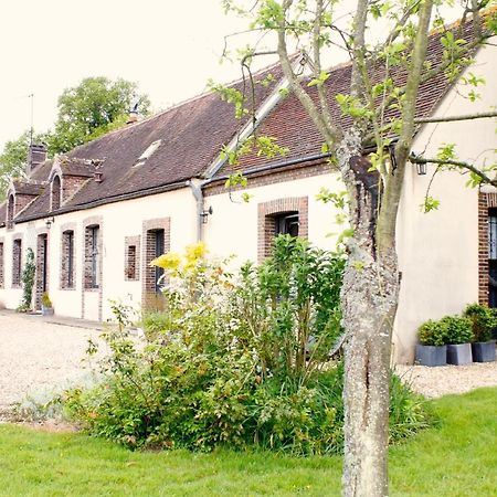 La Pastorale Bed & Breakfast La Puisaye Exterior photo