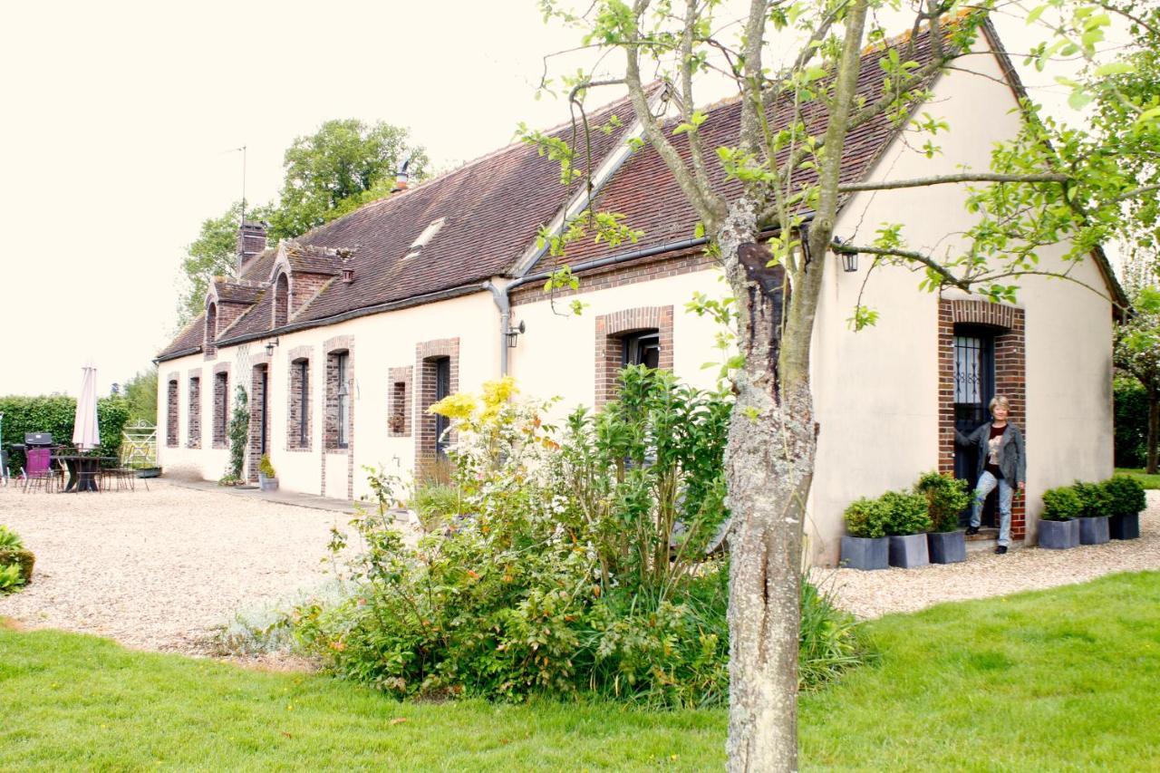 La Pastorale Bed & Breakfast La Puisaye Exterior photo